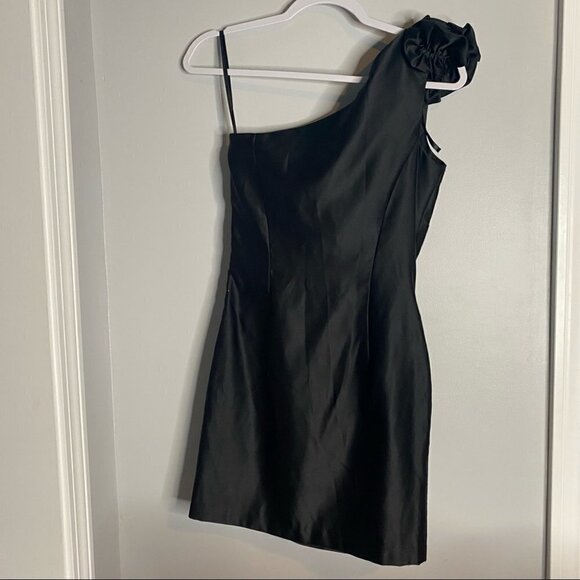 Gunne Sax Jessica McClintock Black Ruched One Shoulder Dress - Picture 5 of 6